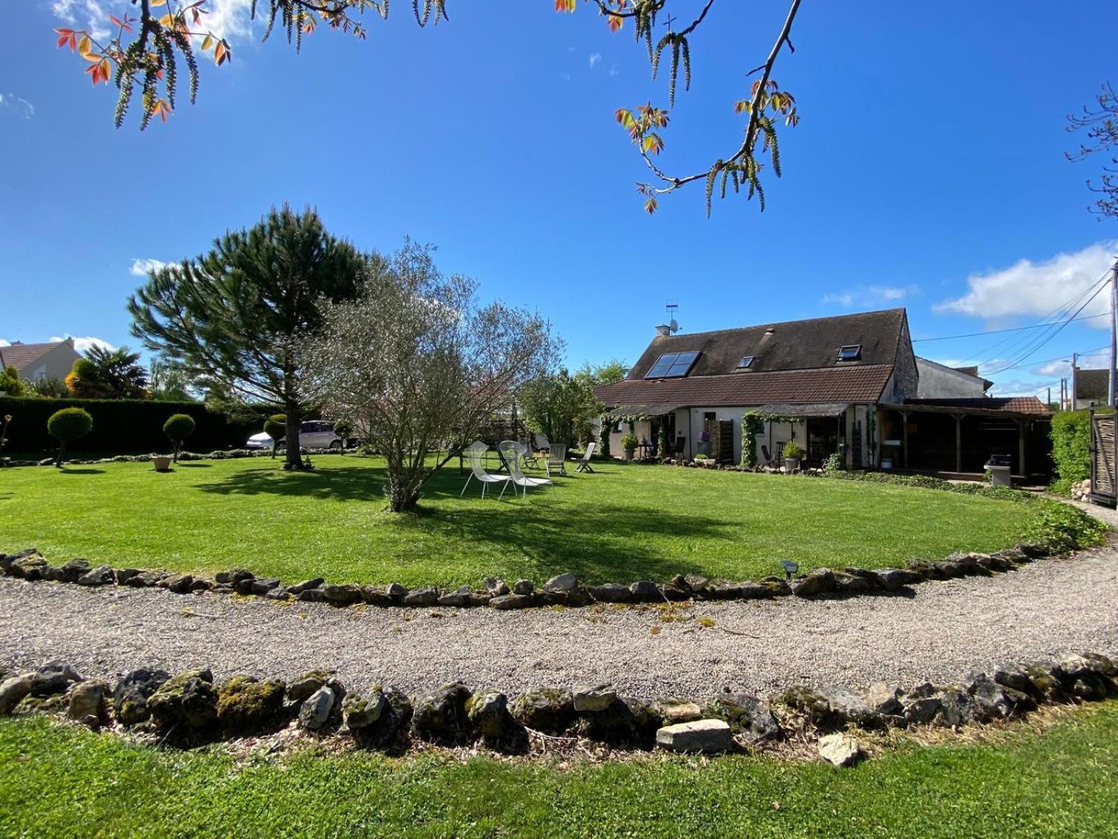 Gite Et Studios Les Barongeres Farges-les-Chalon ภายนอก รูปภาพ