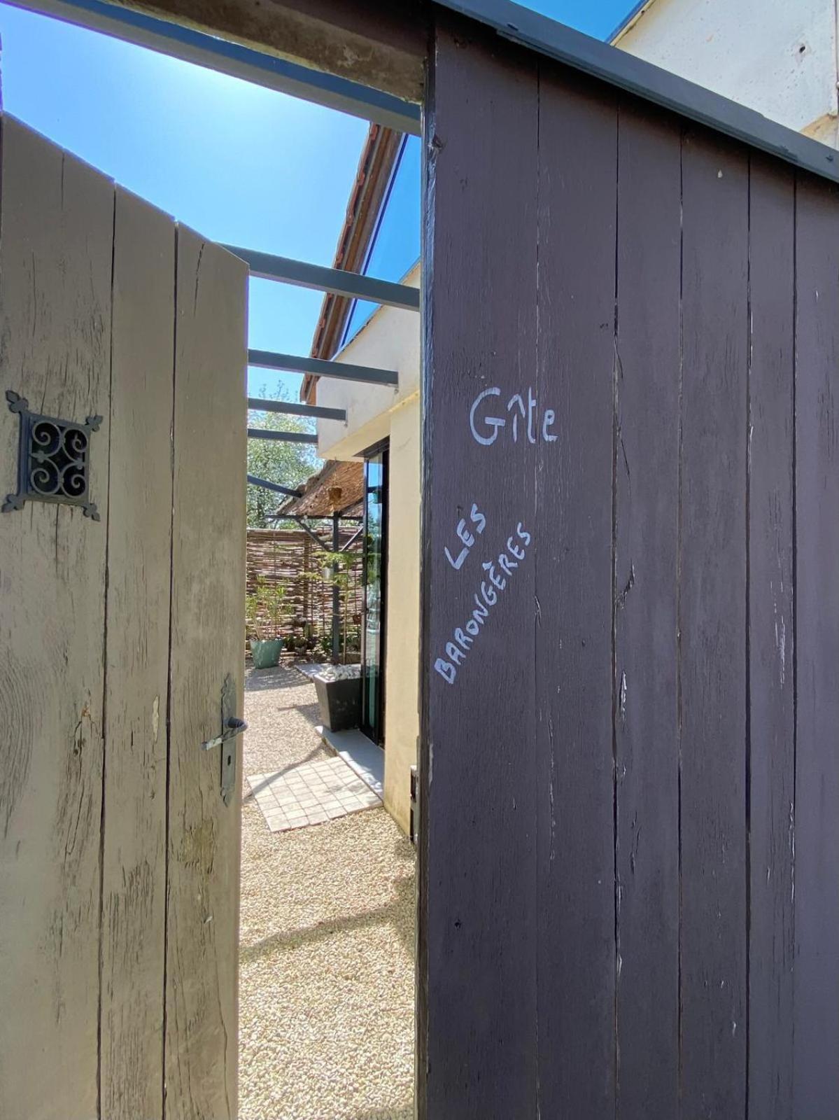 Gite Et Studios Les Barongeres Farges-les-Chalon ภายนอก รูปภาพ